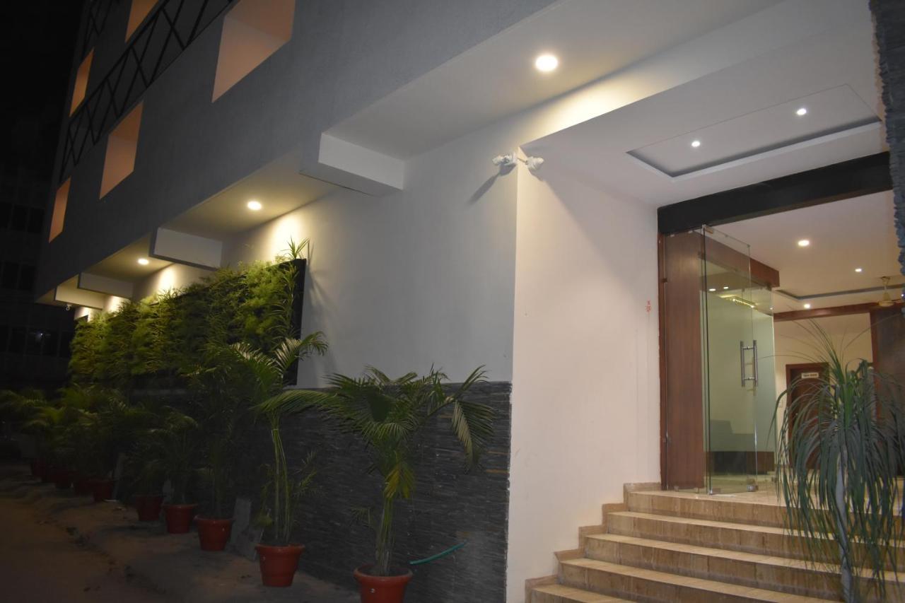 Hotel Vrindavan Palace Indore Exterior photo