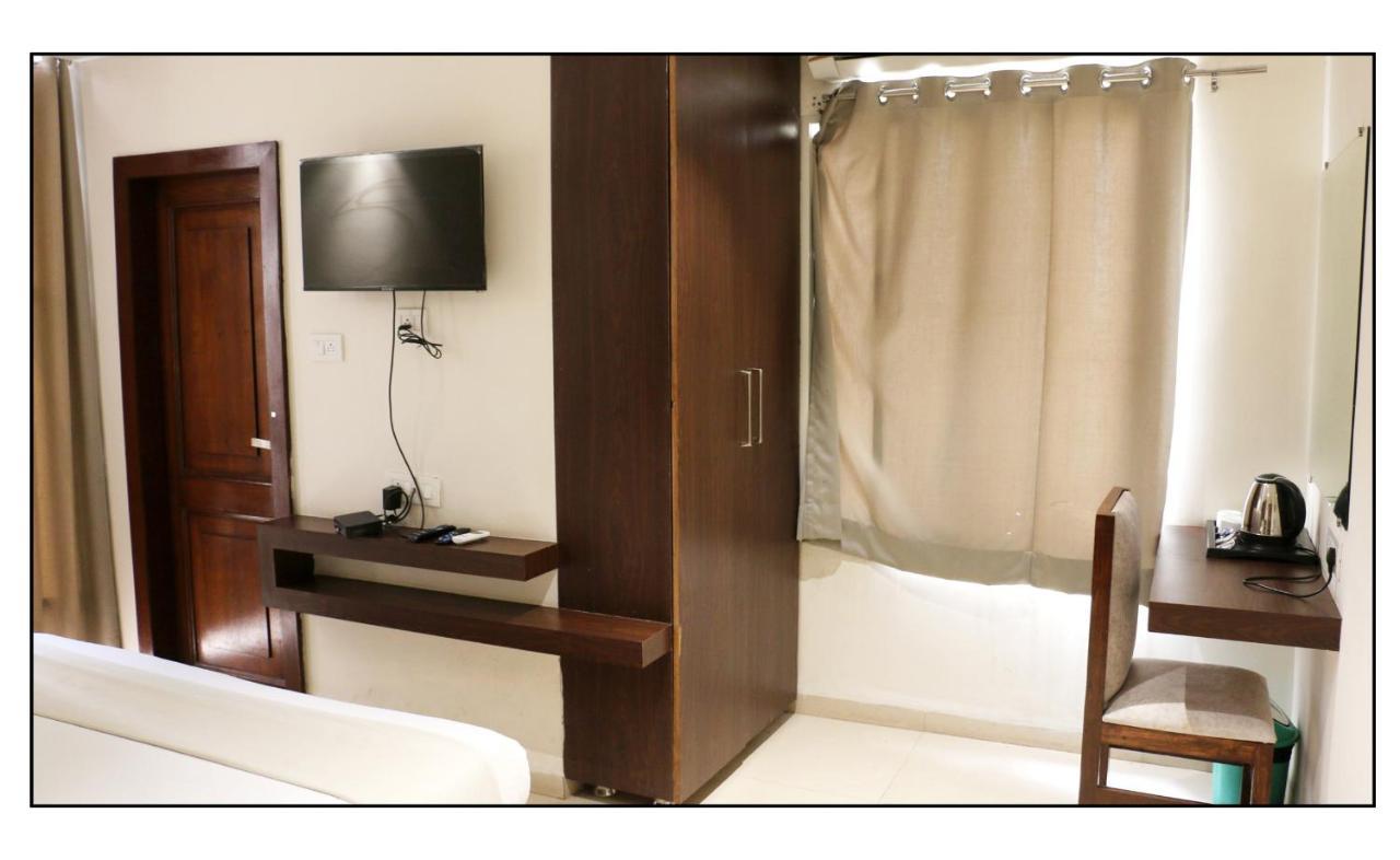 Hotel Vrindavan Palace Indore Exterior photo