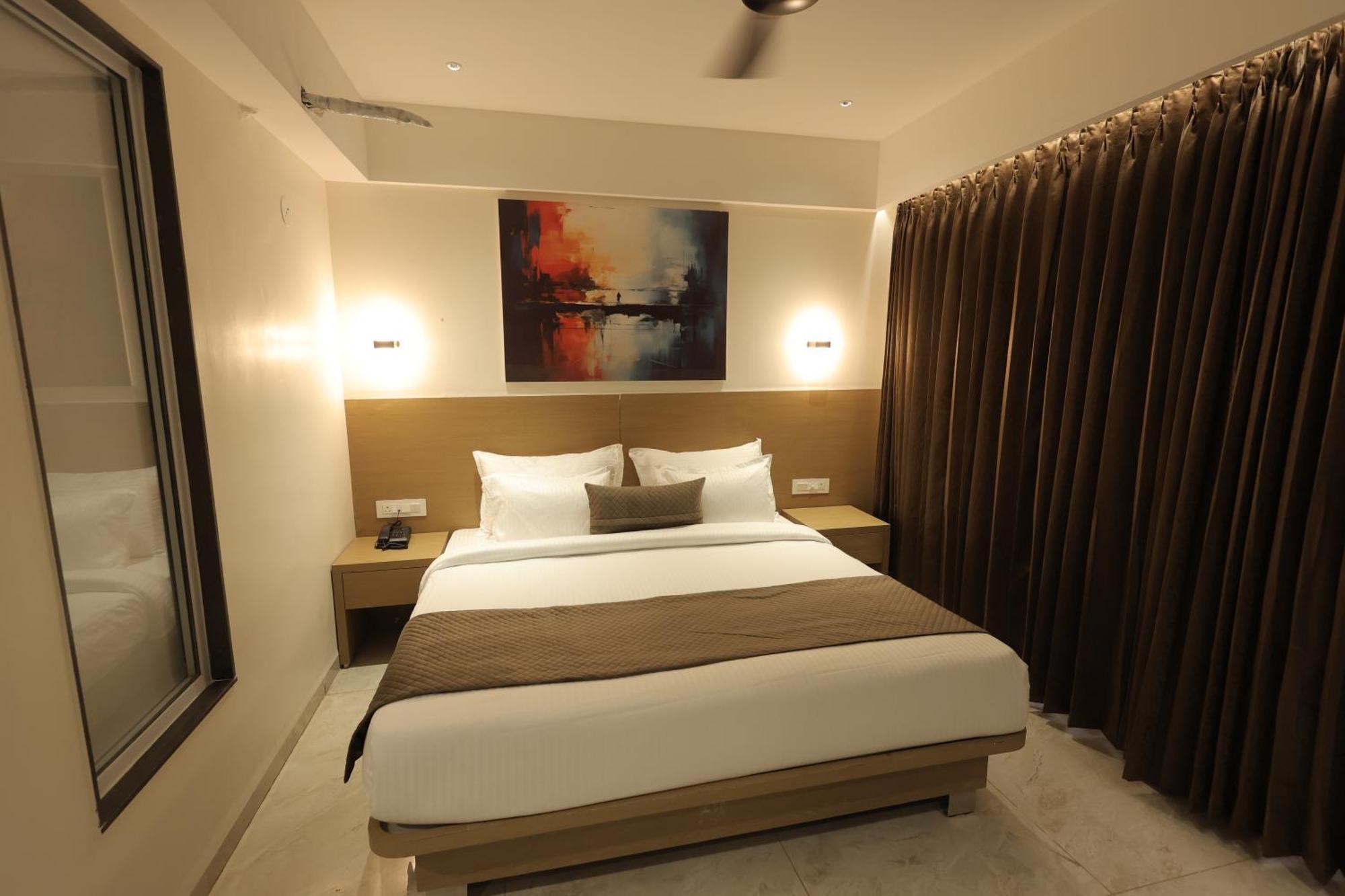Hotel Vrindavan Palace Indore Exterior photo